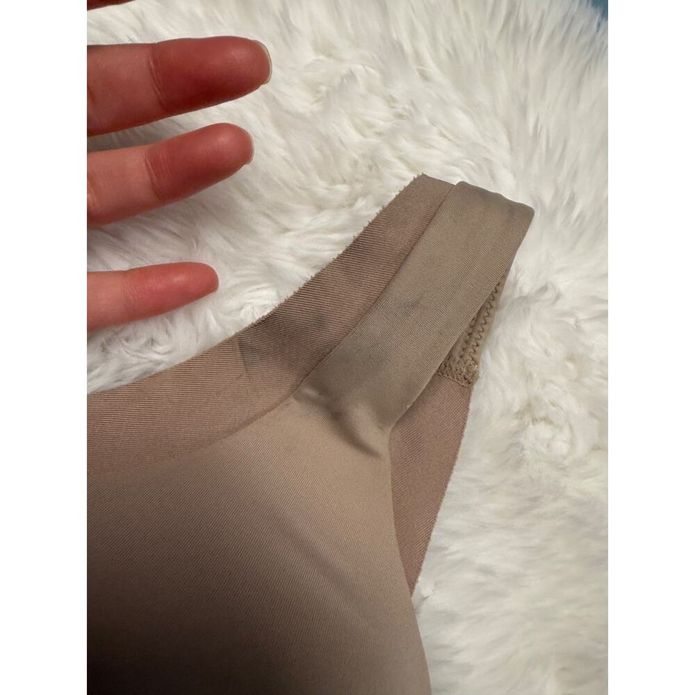 Warner's No Side Effects Underarm Back-Smoothing Wireless Light Lined Bra XL - Picture 3 of 8